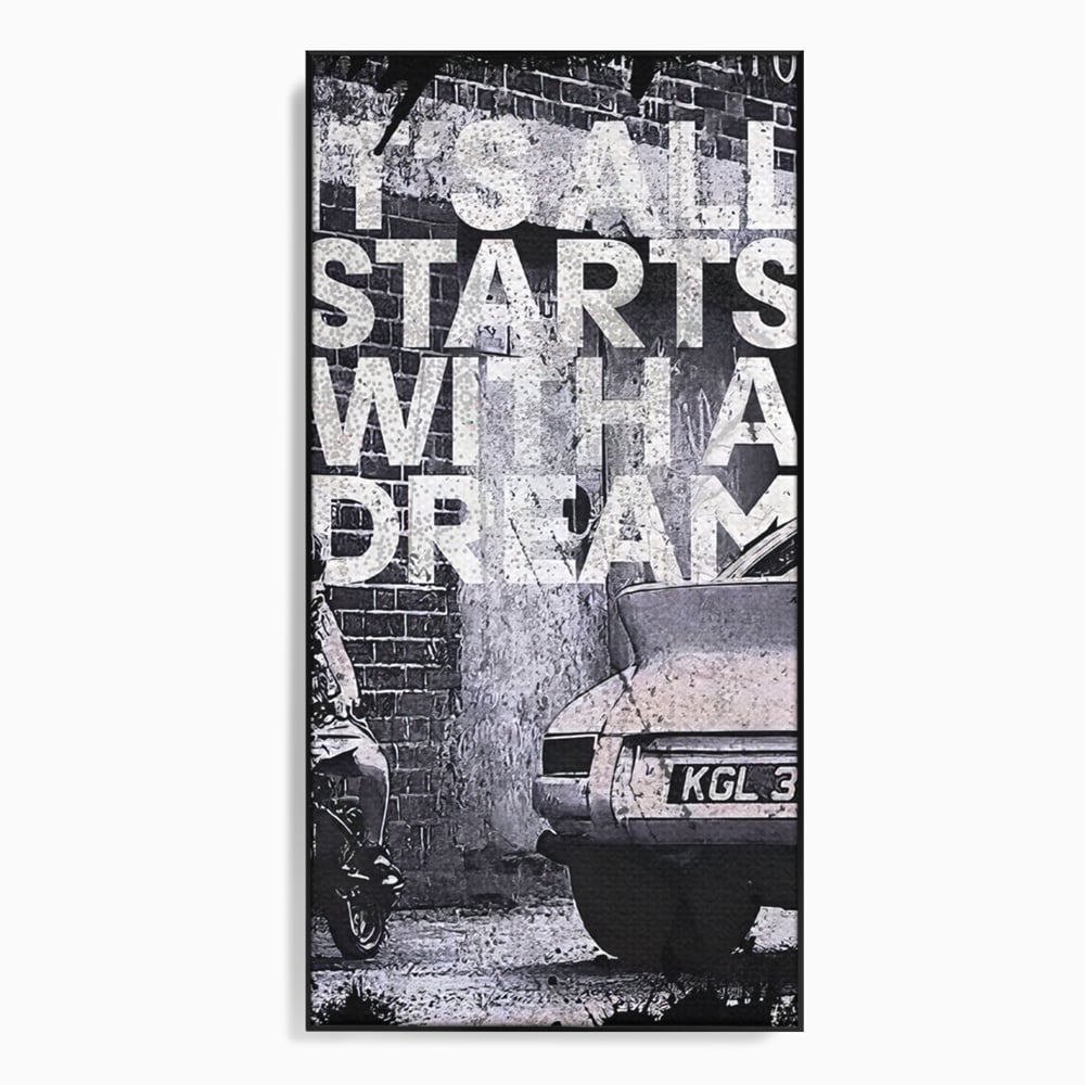 Tablou canvas cu tablou motivational alb-negru cu text si masina, in rama de aluminiu negru